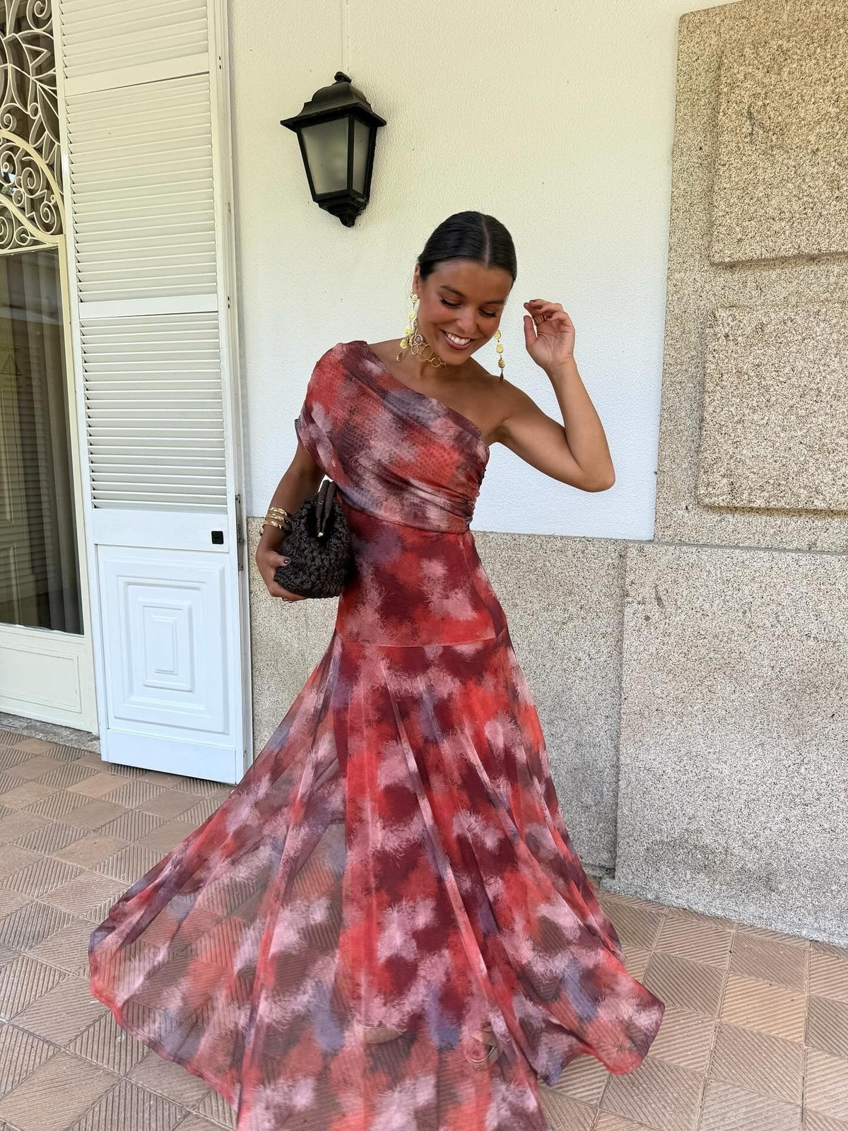 Azahara | Red Dress