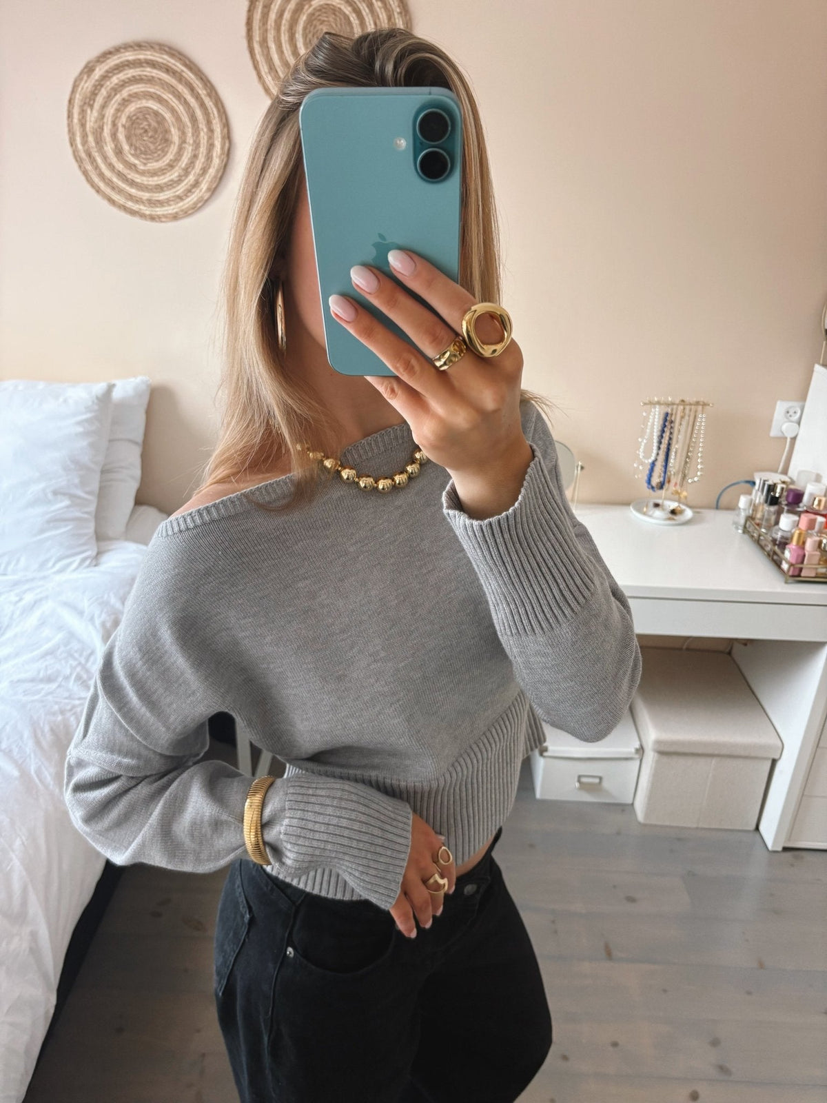 Off-Shoulder Knit - Grey